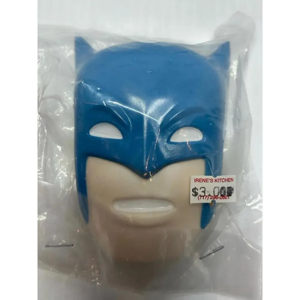 Vintage 1977 Superman‎ & Badge Batman Bat Signal Cake Topper Wilton DC Comics #1